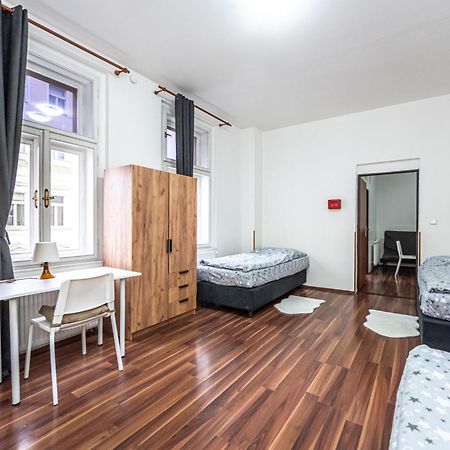 Apartments Kamenicka 23 プラハ エクステリア 写真