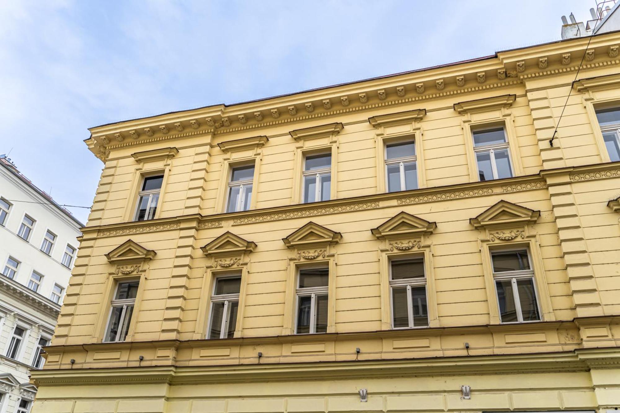 Apartments Kamenicka 23 プラハ エクステリア 写真