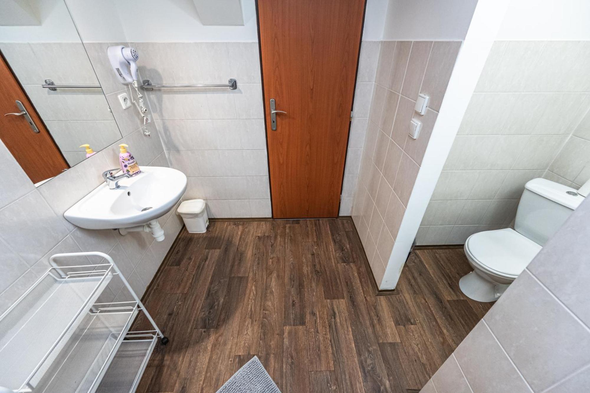 Apartments Kamenicka 23 プラハ エクステリア 写真