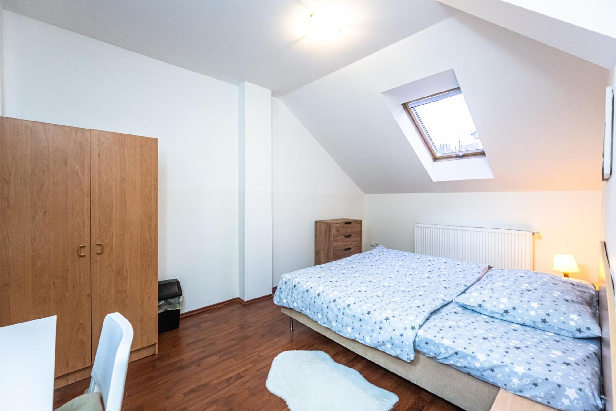 Apartments Kamenicka 23 プラハ エクステリア 写真