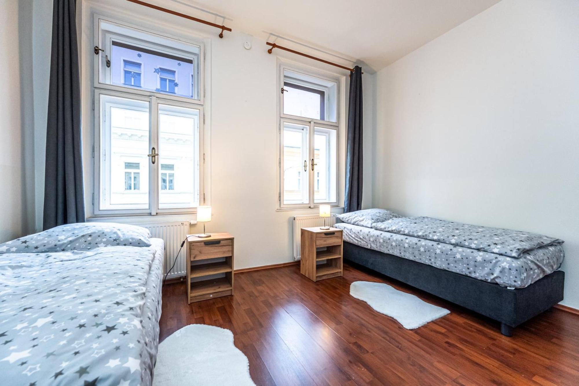 Apartments Kamenicka 23 プラハ エクステリア 写真