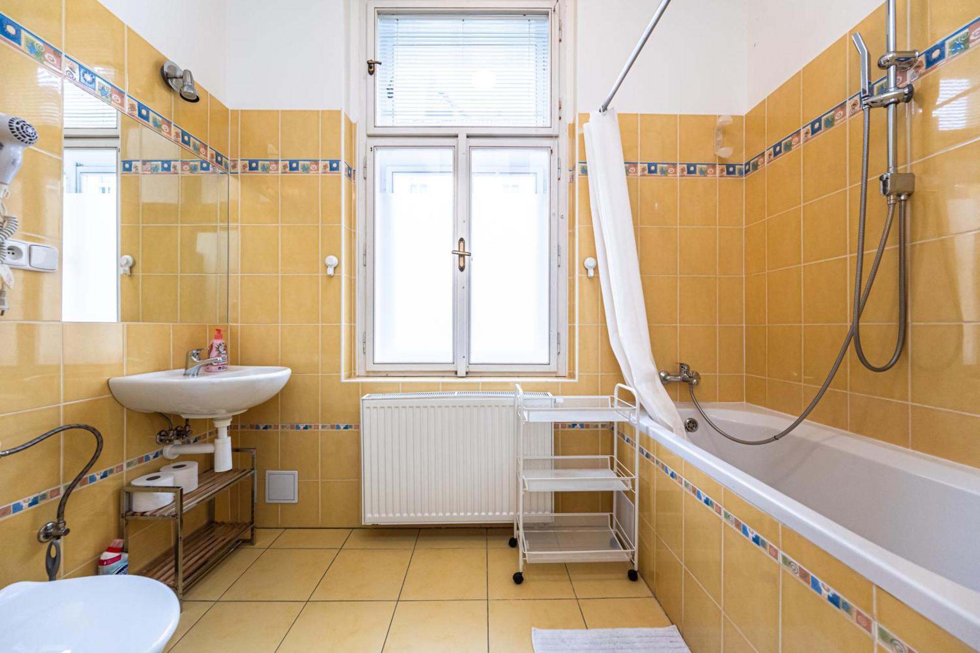 Apartments Kamenicka 23 プラハ エクステリア 写真