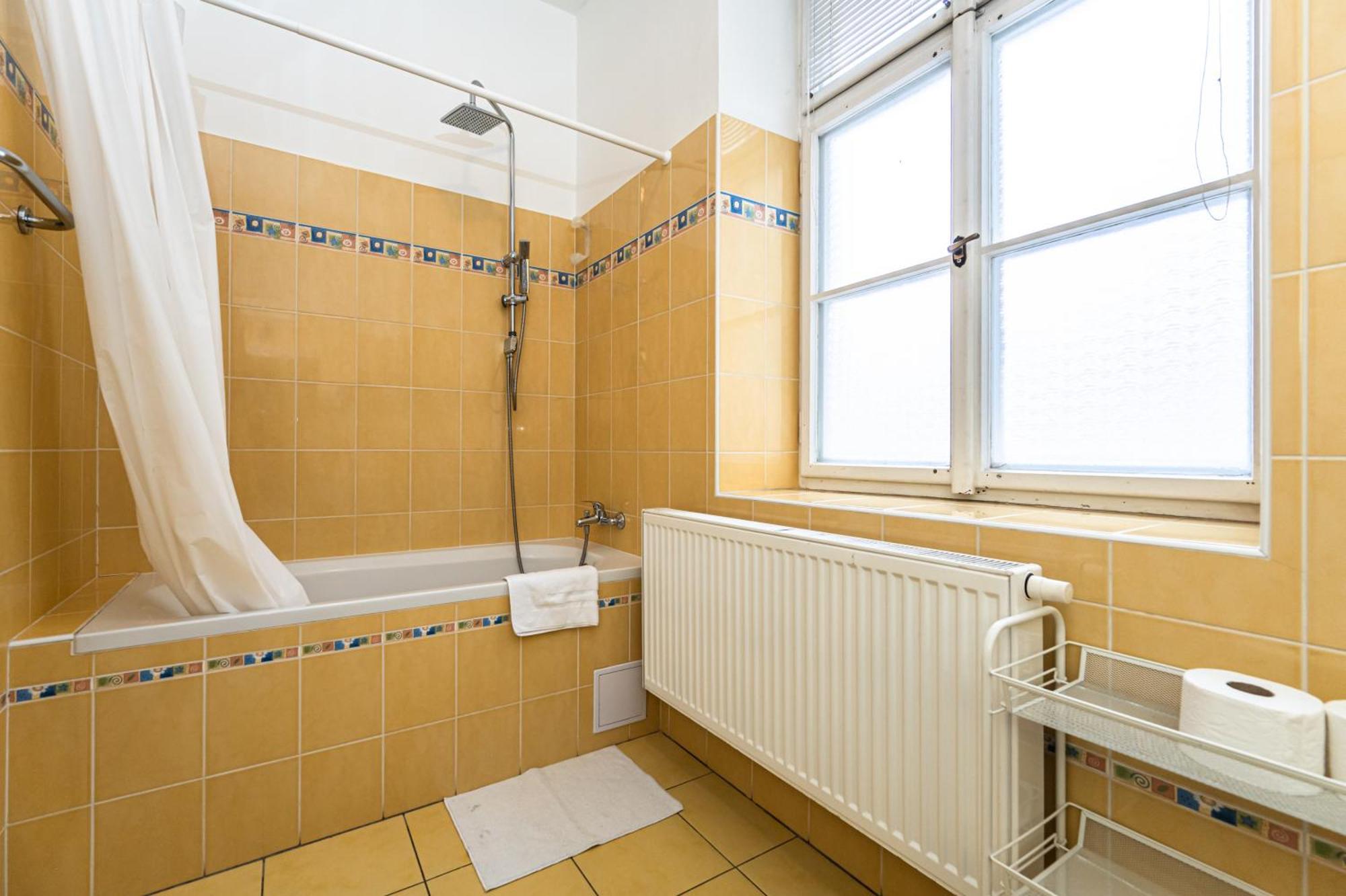 Apartments Kamenicka 23 プラハ エクステリア 写真