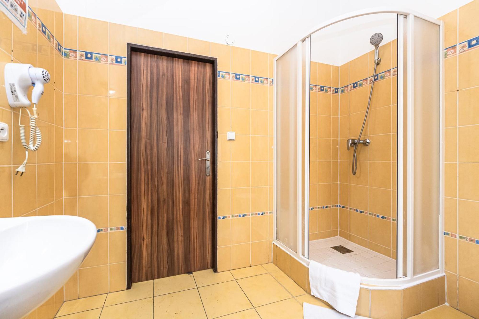 Apartments Kamenicka 23 プラハ エクステリア 写真